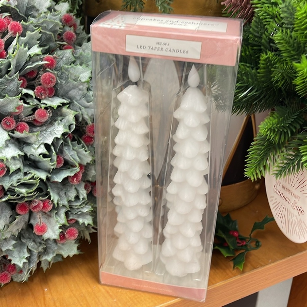 White Christmas Tree LED Taper Candles with Timer Set of 2 NWT